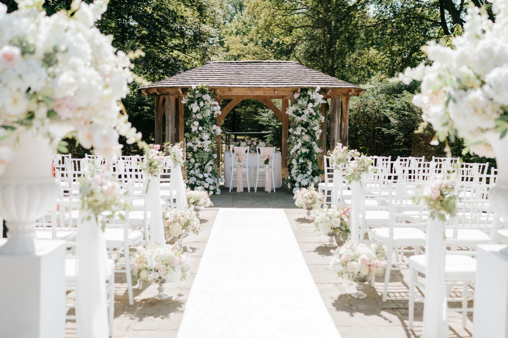 <h1>Wedding Brochure</h1>